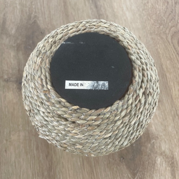 Hand woven Seagrass Clay/Terracota Vase, 9” - Picture 6 of 11